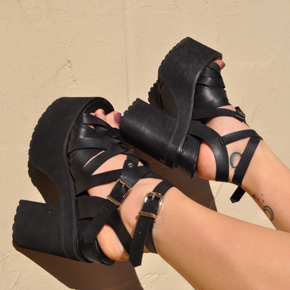 UNIF Julian Platforms